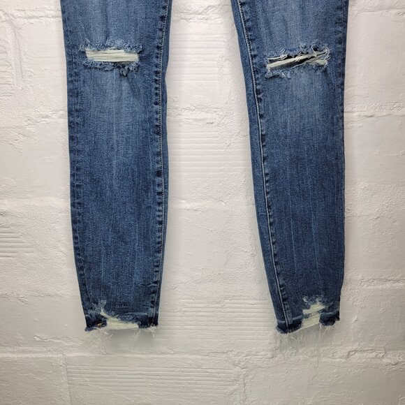 Good American Women's Size 4 Jeans Good Legs Distressed Raw Hem - Picture 5 of 7